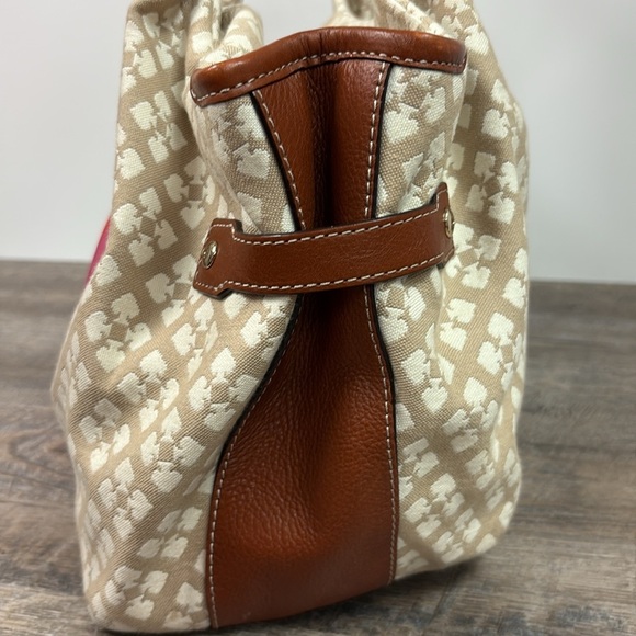 Kate Spade New York STEVIE Classic Leather Trimmed Shoulder Bag - Picture 4 of 16